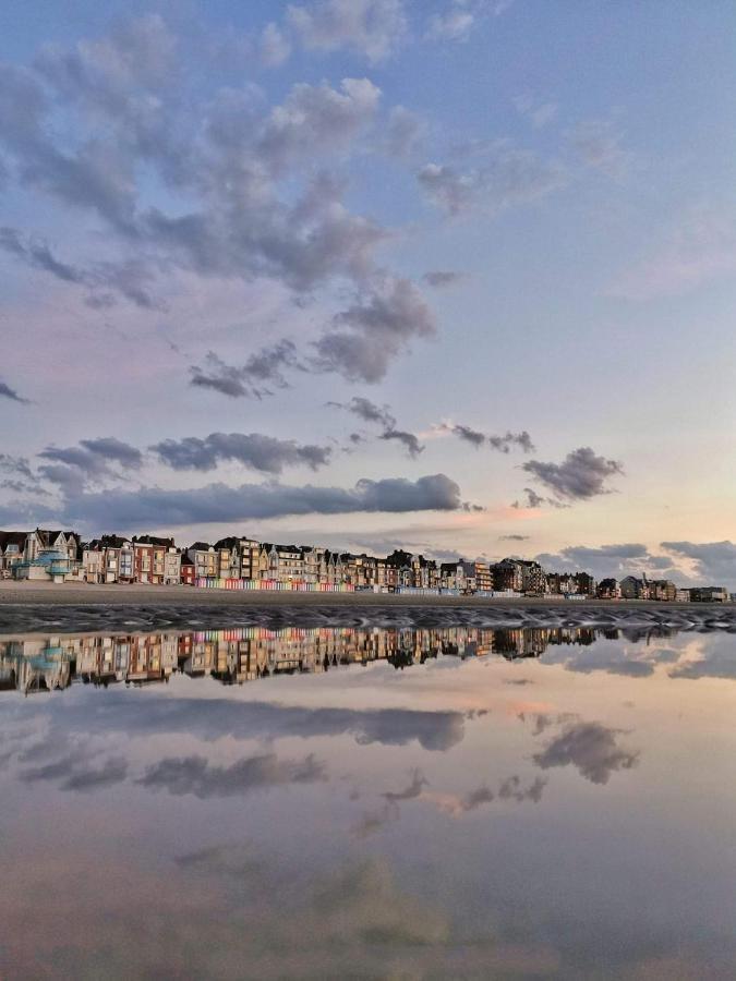 Apartamento Le Bienvenu - T2 Avec Terrasse Au Coeur De Malo Dunkirk Exterior foto